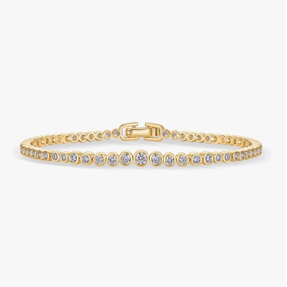 NEW 18K Gold Plated Simulated Diamonds Bezel Set Tennis Bracelet - Picture 1 of 4